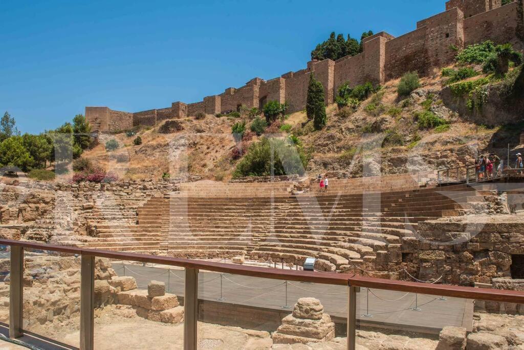 Loft Duplex With Private Terrace - Historic Center By Rems Apartment Malaga Luaran gambar